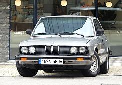 BMW 528E